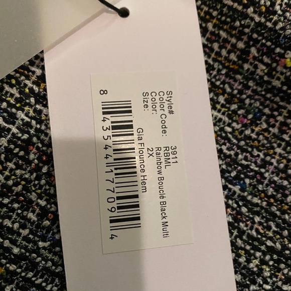 Leota Gia Boucle Tweed Dress
🥳HP!! 7/24/21!!🥳 - Picture 7 of 8